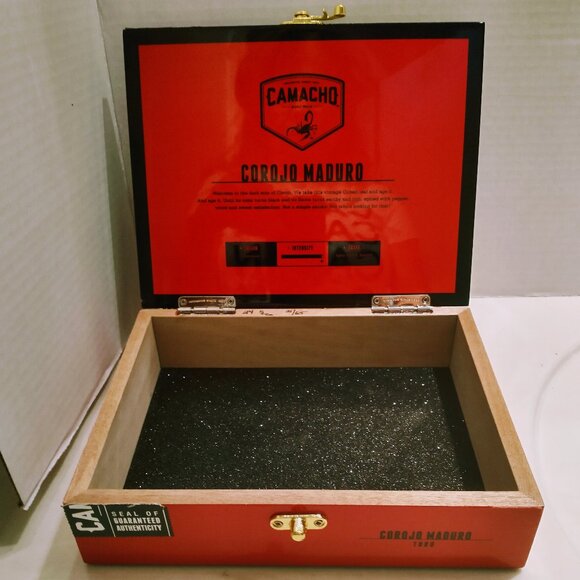 Original Suenos de Saundra Upcycled Extremely Rare Camacho Cigar Box, Purse - Picture 3 of 11